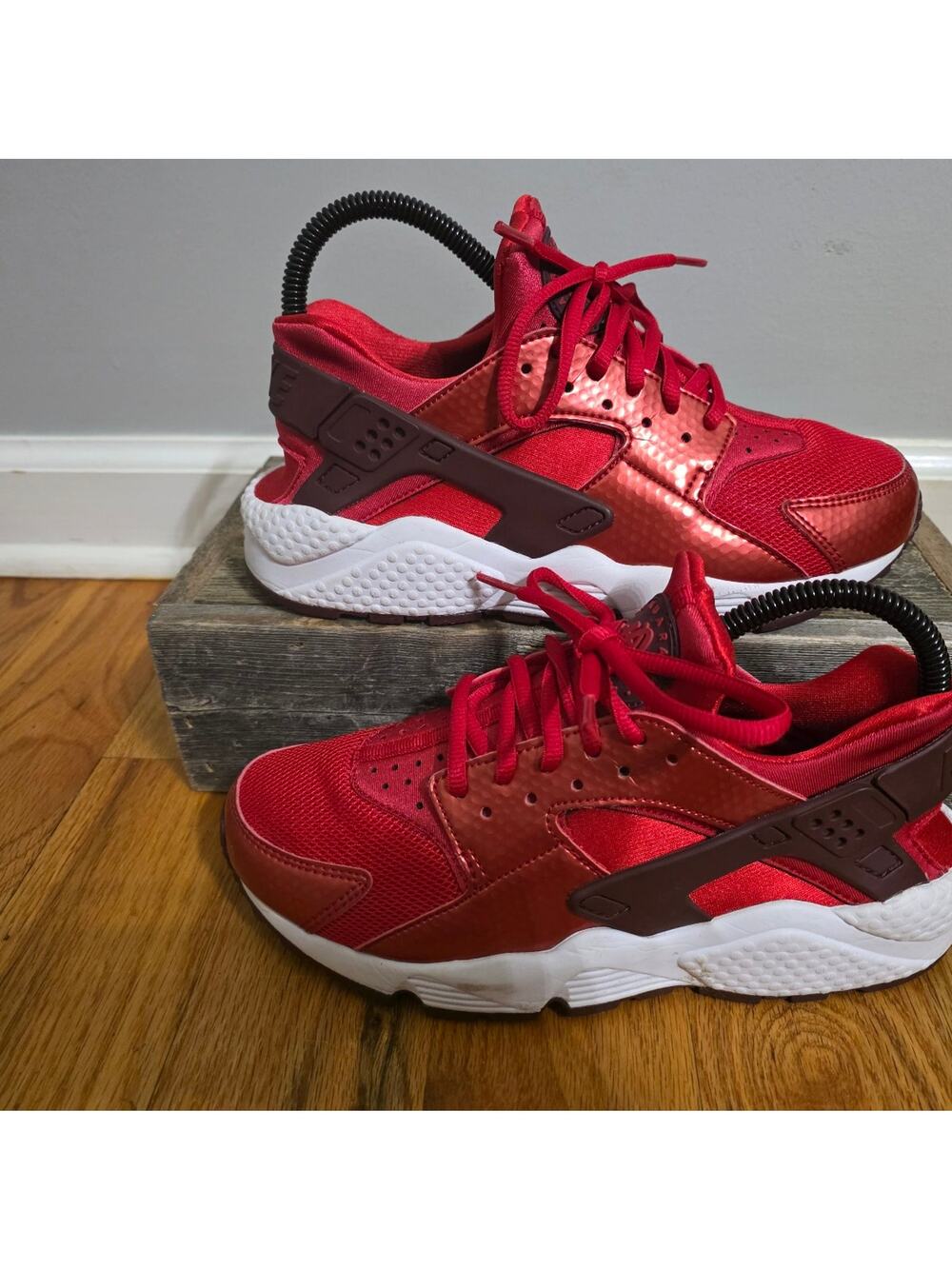Nike Air Huarache Run Varsity Red Sneakers 634835-605 Size 7.5